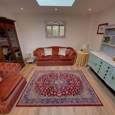 Вилла The Coach House Westoe Экстерьер фото
