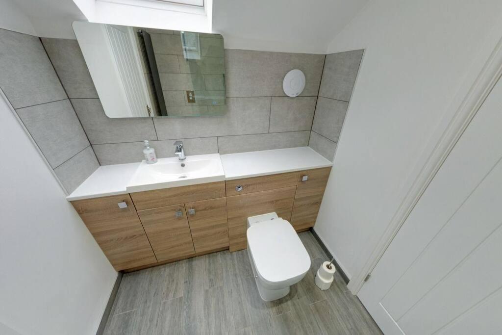 Вилла The Coach House Westoe Экстерьер фото